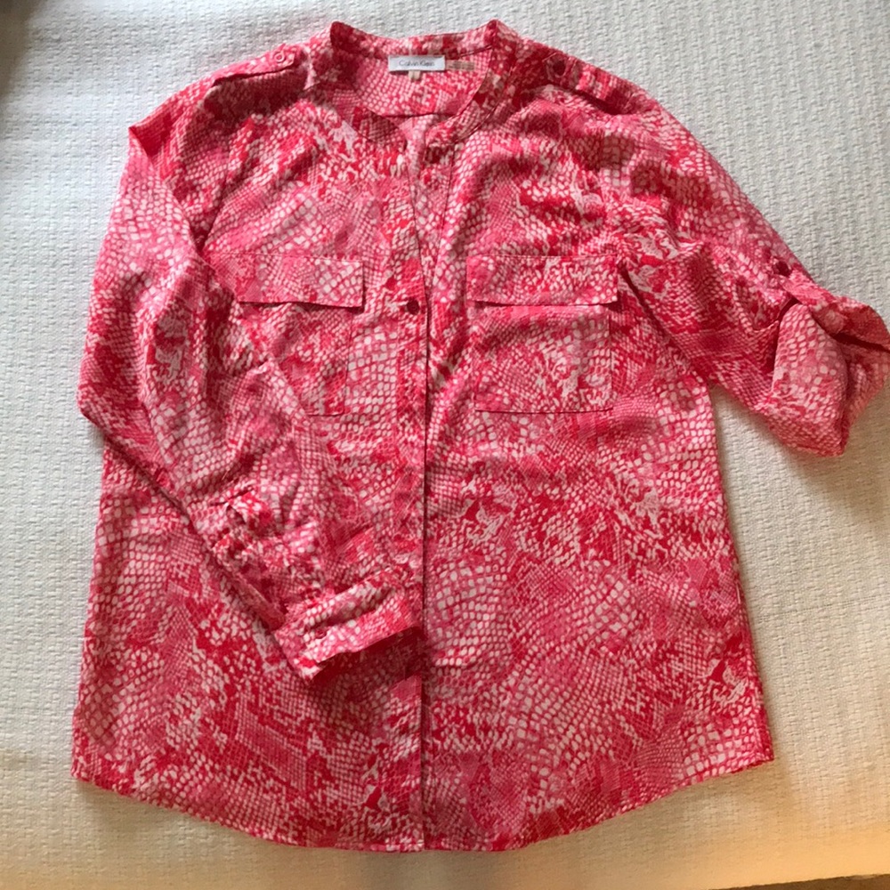 Beautiful Calvin Klein shirt